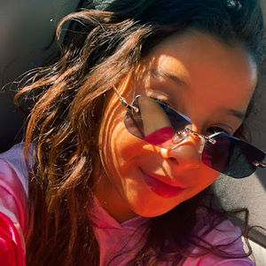 Meet your Posher, Alexia